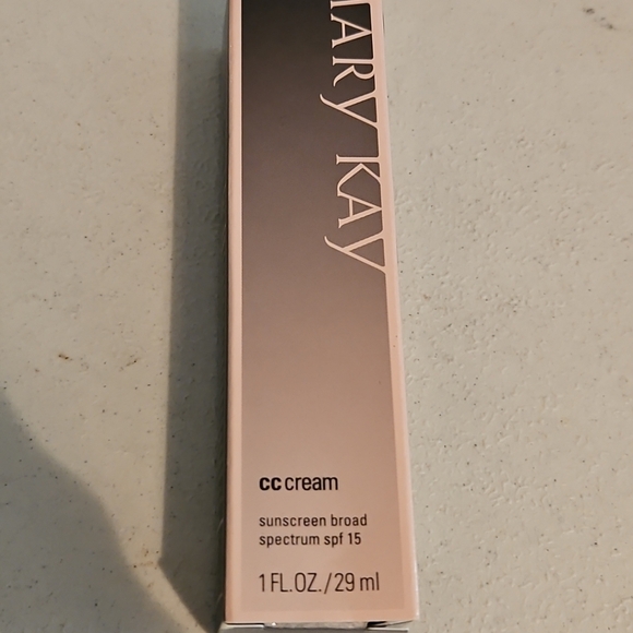 Mary Kay CC Cream - Picture 2 of 5